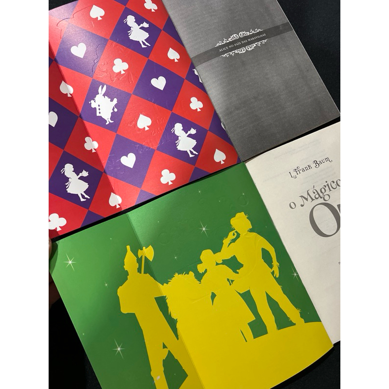 Kit 02 Livros Clássicos - O Mágico de Oz e Alice no País das