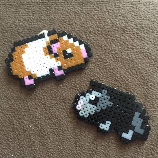 Porquinho da india Ímã ou Chaveiro - Pixel Art/ Hama Beads