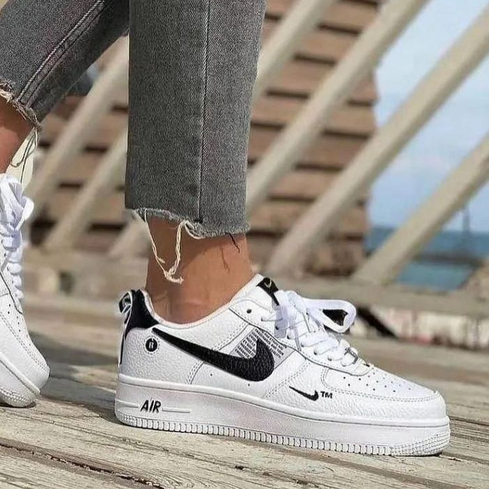 Tênis Feminino Branco e Preto Casual Dia a Dia Low Utility Envio Imediato