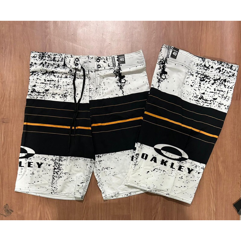 BERMUDA ELASTNO PREMIUM SECA RAPIDO