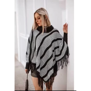 blusa poncho casaco feminino gola alta em tricot com franjas e mangas com punho
