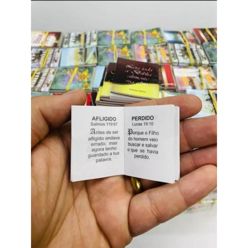 kit com 100 Mini Biblinhas com Versículos Bíblicosselecionados Promessas para Lembrancinha e revenda Evangelismo