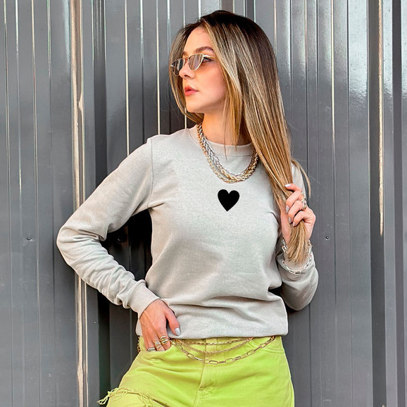 Casaco Feminino Bege Coração Preto Gola Ribana