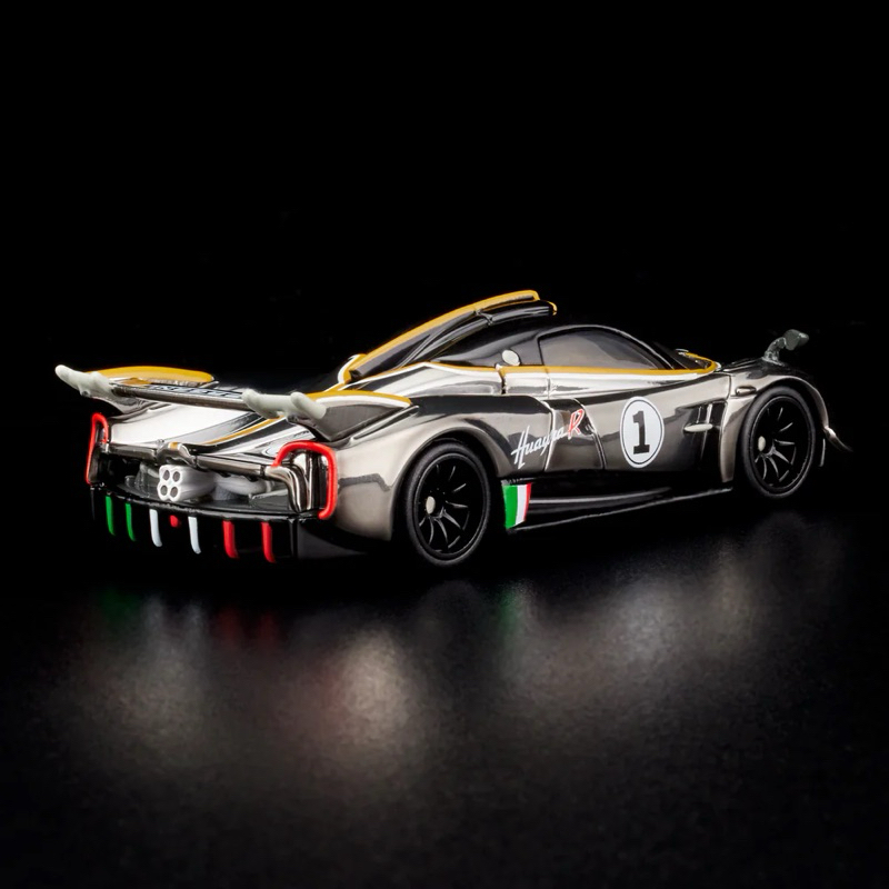 Hot Wheels Collectors RLC Exclusive '21 Pagani Huayra R | Shopee
