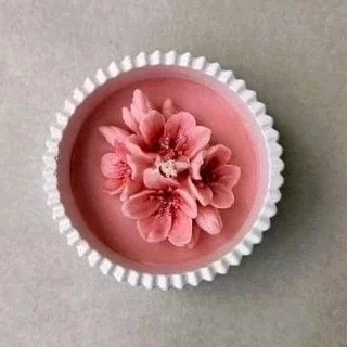 Vela Aromática Flor de Cerejeira Laranjeira Margarida Girassol Folha de Ouro Delicada Elegante Cimento Concreto Vidro Artesanal 100ml 80ml