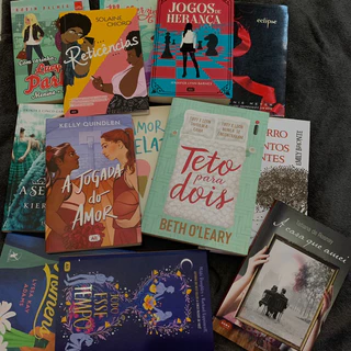 Livros semi-novos *DESCRIÇÃO