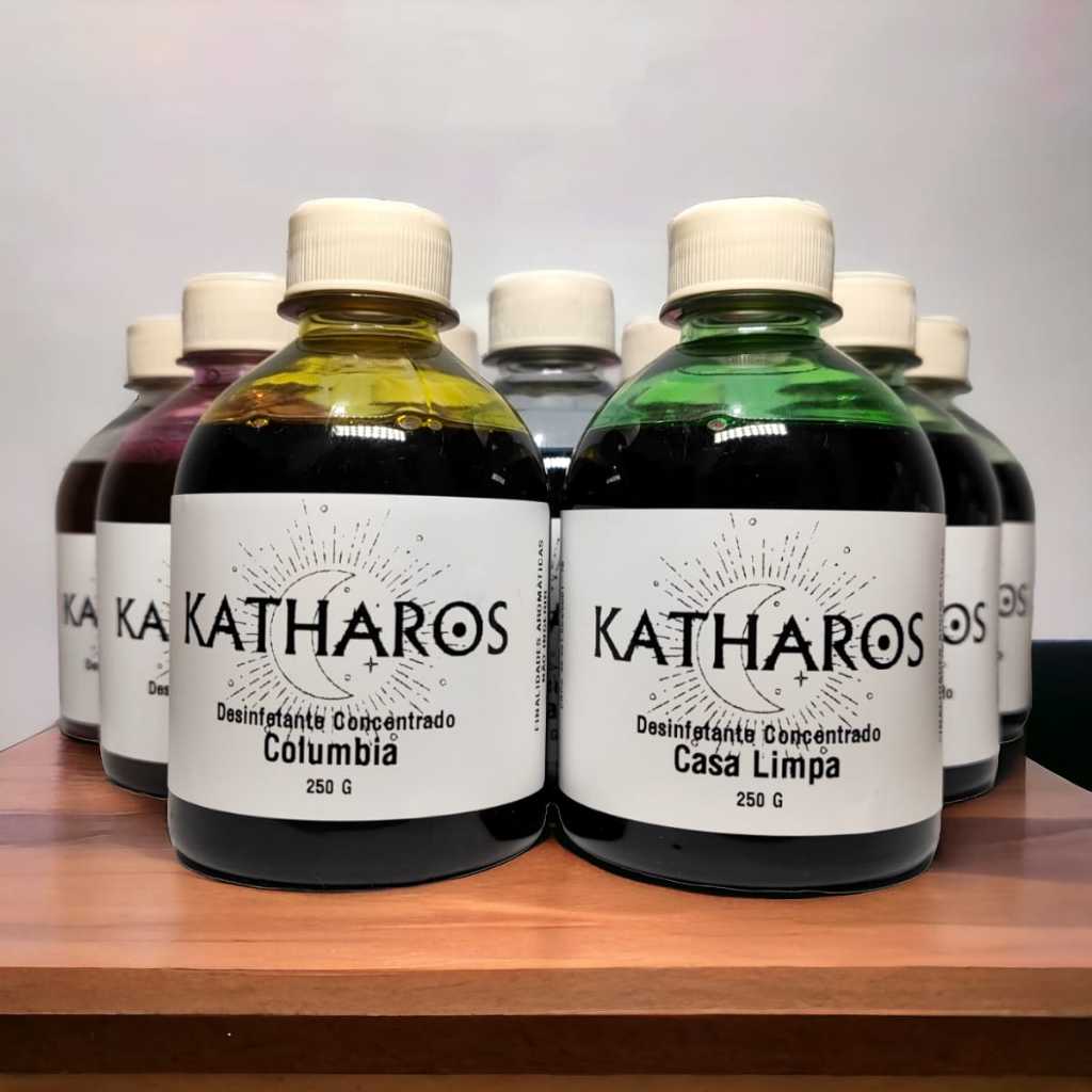 Desinfetante Ultra Concentrado 250 ML faz 50 LITROS