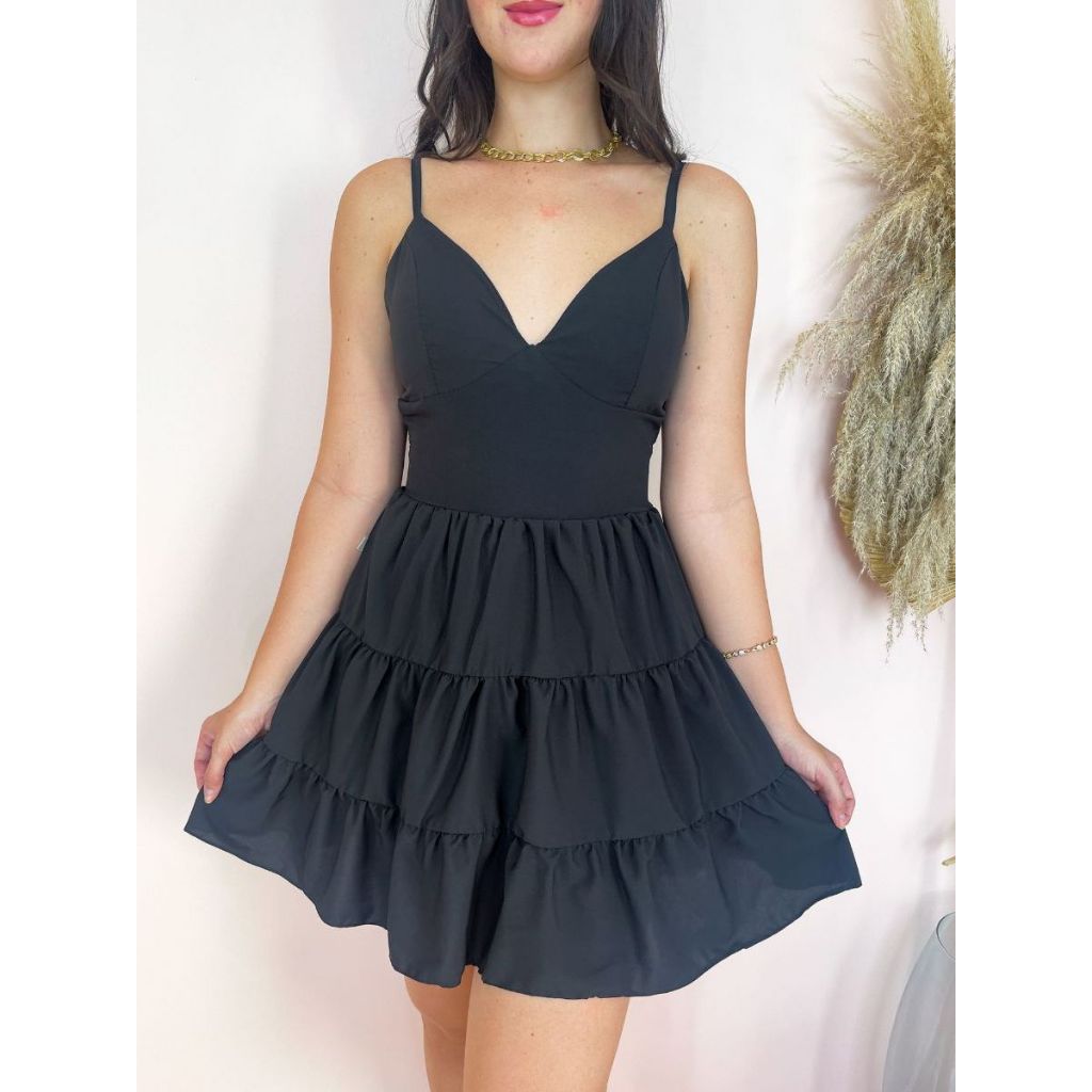 vestido curto rodadinho liso no tecido duna com 3 babado | Shopee Brasil
