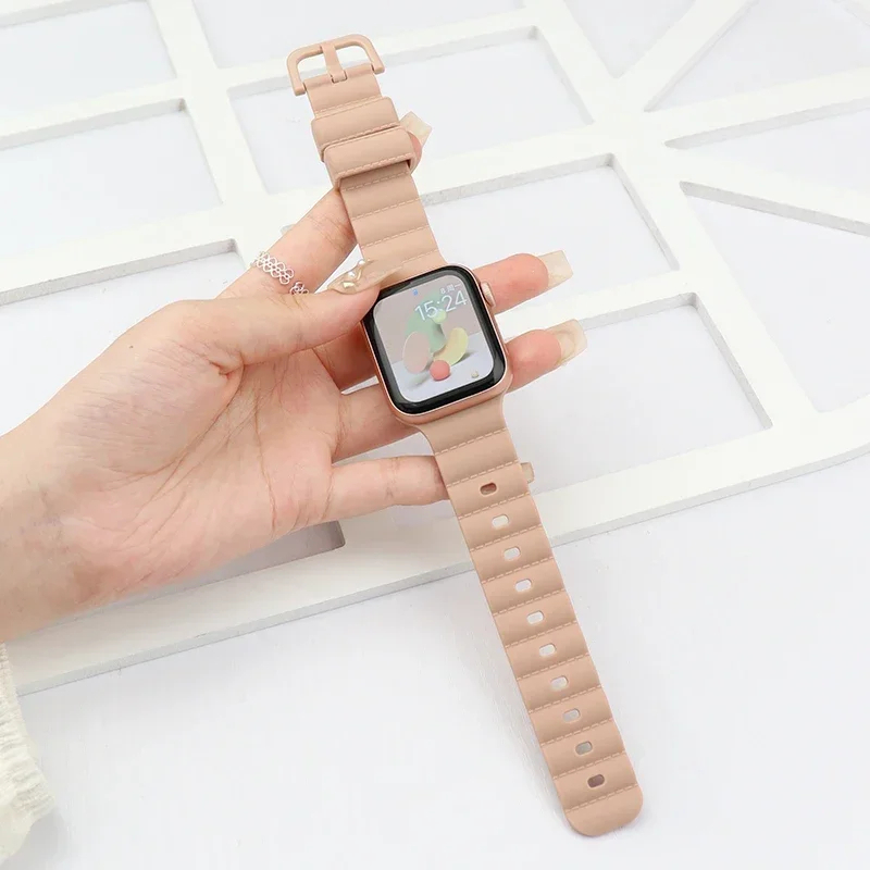 Apple orders watch band