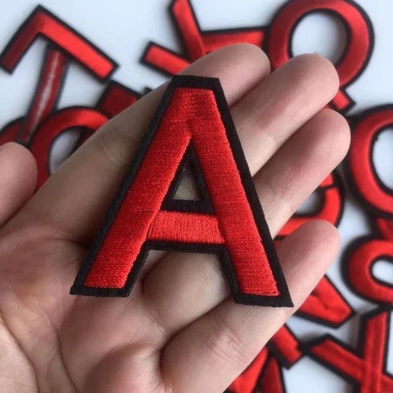 Letra Bordado Termocolante Aplique Customização 5x5 cm