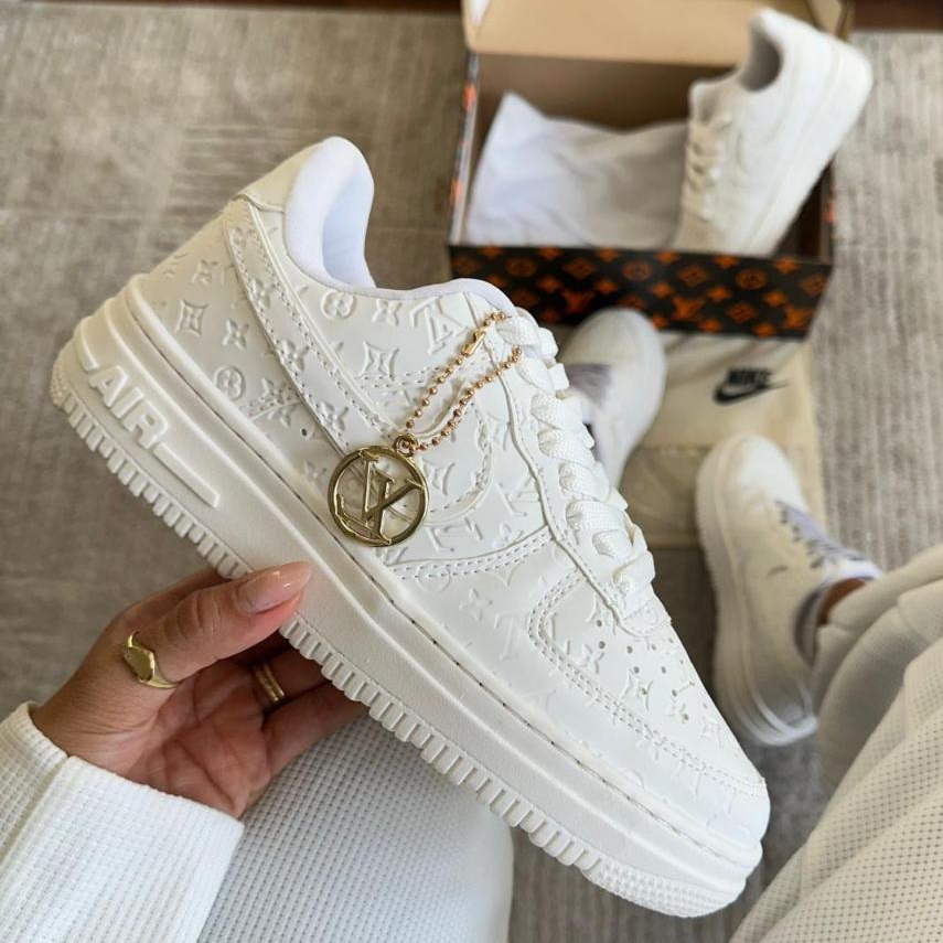 Tênis Air Force 1 LV White: Luxo, Exclusividade e Conforto