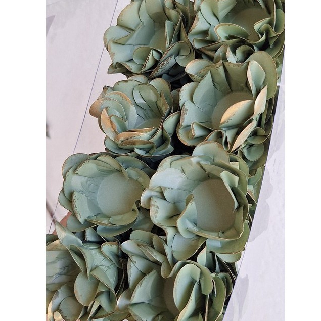 40 Forminhas Flor VERDE PISTACHE OLIVA CLARO BORDA OURO para Doces Finos, Docinhos, Brigadeiros