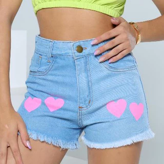 Shorts Jeans Infantil Menina Cintura Alta Estampa Coração Rosa Desfiada Fashion Kids Bermuda Feminina