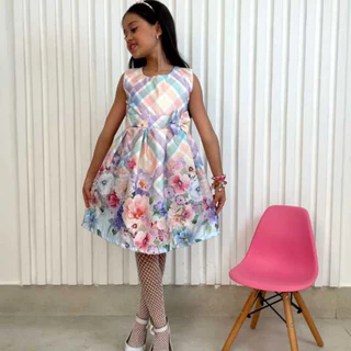 Vestido infantil floral detalhes xadrez
