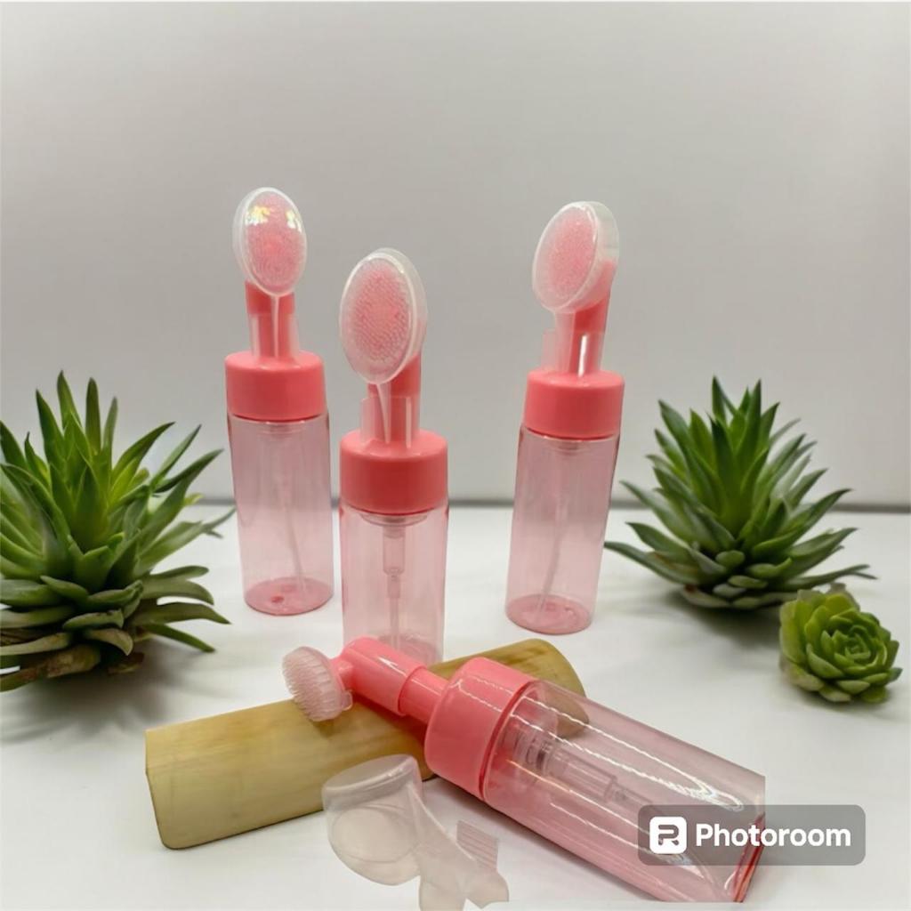 FRASCO PUMP ROSA COM ESCOVA DE SILICONE PARA LIMPEZA FACIAL SKINCARE 200ml