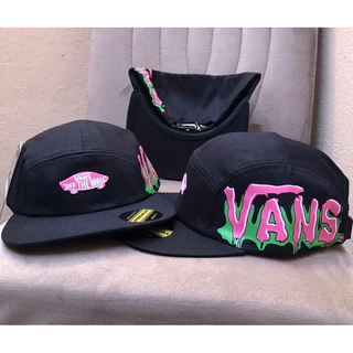 Boné vans off the wall”