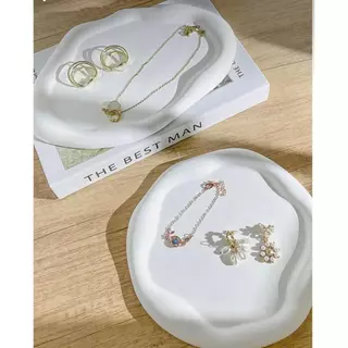 KIT Bandeja Decorativa NUVEM 2 Peças- Aesthetics Minimalista - Sala, Cozinha, Banheiro, Quarto, BANDEJA BOHO CHIC NUVEM>REDONDA 20x20>OVAL 24x1
