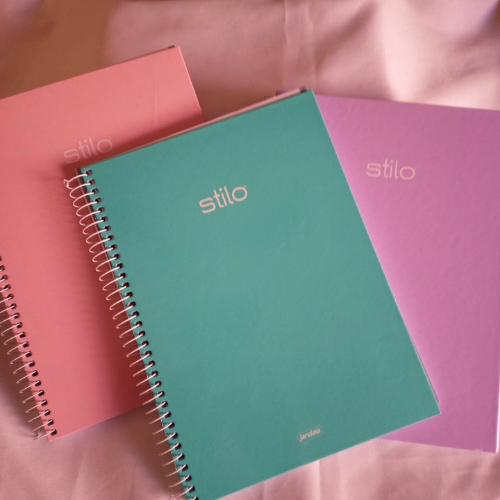 Caderno Universitário Stilo Capa Dura Espiral 1 Matéria 80 Folhas Ideal para Estudantes 200x275mm