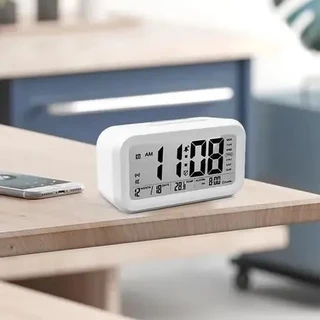 Mini Relógio Digital 8x6Cm Preto Ou Branco Com Led Temperatura Alarme Data e Mês Fácil E Prático