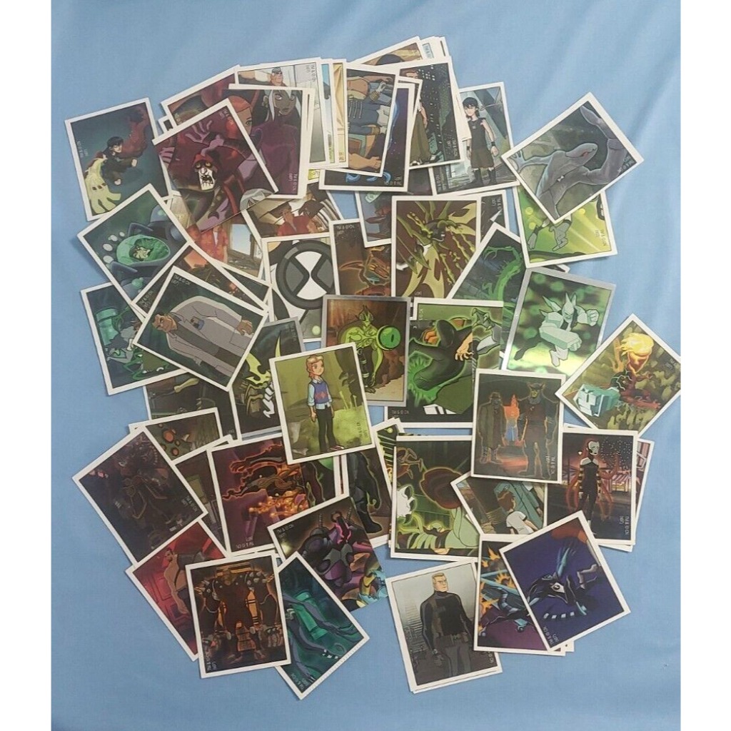 Lote 75 figurinhas diferentes Ben 10 Ed. Online 2007