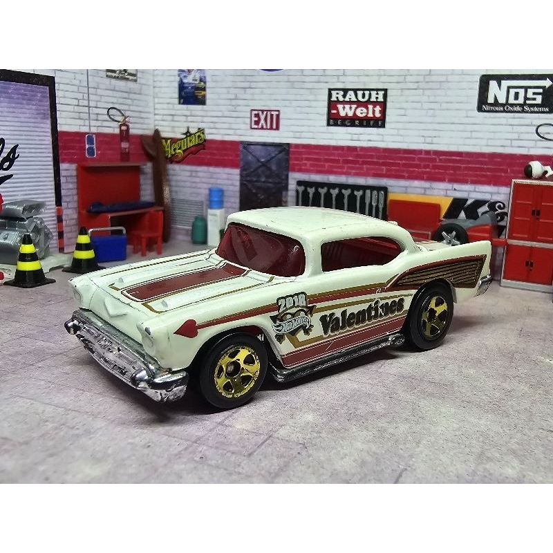 Hot wheels 57 chevy valentine on sale