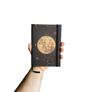 Sketchbook Caderno Desenho Lua Cheia Céu Estrelado com Elástico e Marca Página Aquarela