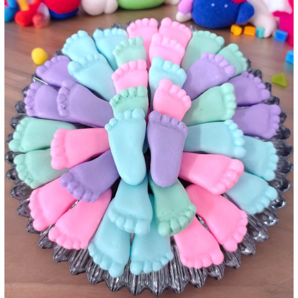 Kit 50 PARES mini Sabonete Pezinho 3 cm 100 unidades ) chá revelação bebe em Oferta na Shopee