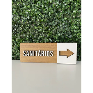 Placa de sinalização em MDF SANITÁRIOS com seta para direita - 25 x 9 cm - alto relevo
