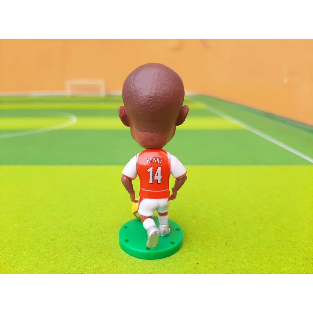 Mini Craque do Thierry Henry Arsenal Soccerwe Boneco Miniatura