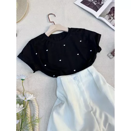 Camiseta blusa t-shirt feminina algodão com bolinhas e pequenos corações