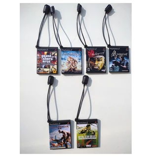 Kit com 6 Chaveiro Game Jogo Ps2 God of War Final Fantasy Gta Residente Evil Metal Gear 50 Cents Bullet Rpoof