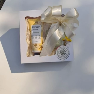 KIT PRESENTE FEMININO HIDRATANTE PARA AS MÃOS E SABONETE