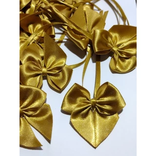Laço de Cetim 5x5 cm com fita para amarração - 50 unidades - Decorações doces, bolas e esferas acrílicas, caixa milk, personalizados e lembrancinhas