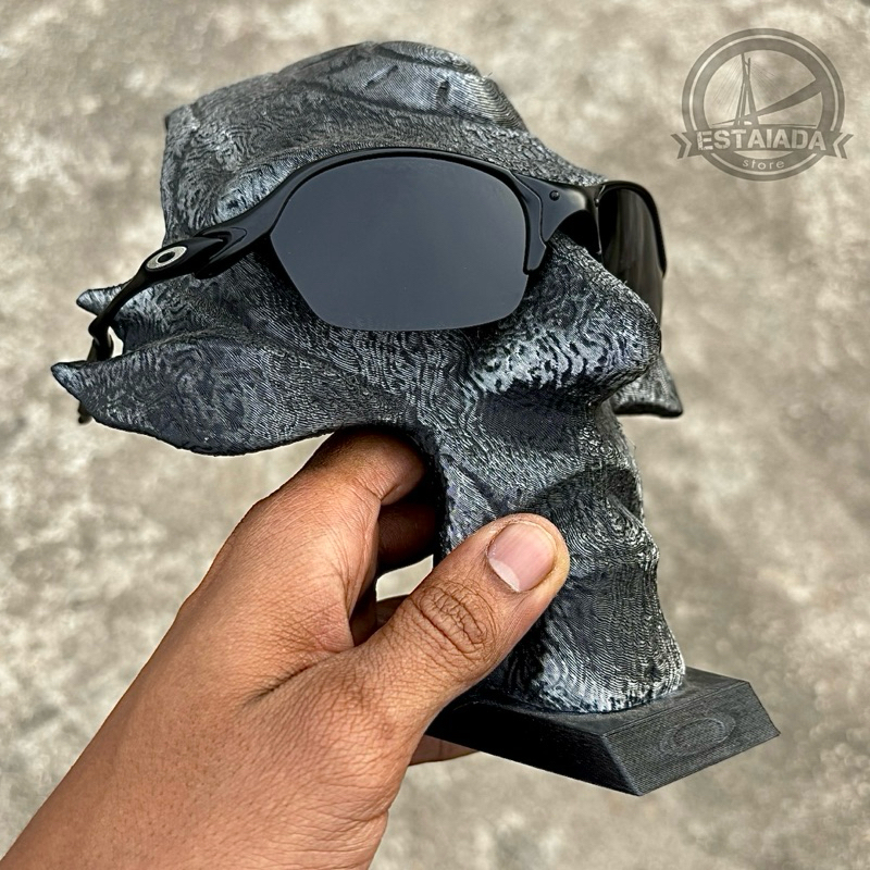 Óculos de Sol Romeu 2 All Black Preta de ferro Mandrake
