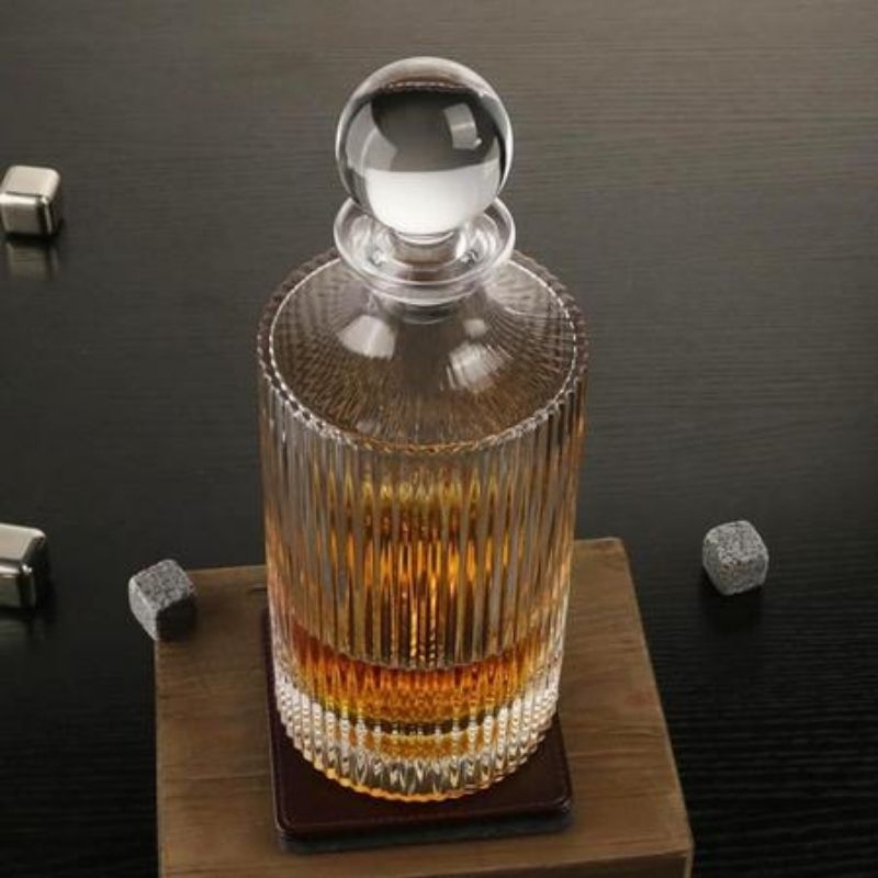 Garrafa P/ Whisky Graffiato 770ml em Vidro Hauskraft