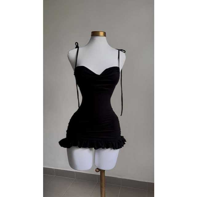 Vestido Curto Suplex Premium Ajustável Na Alça Com Babado Modela Super Bem No Corpo Com Elevação de BumBum ( Gabriela )