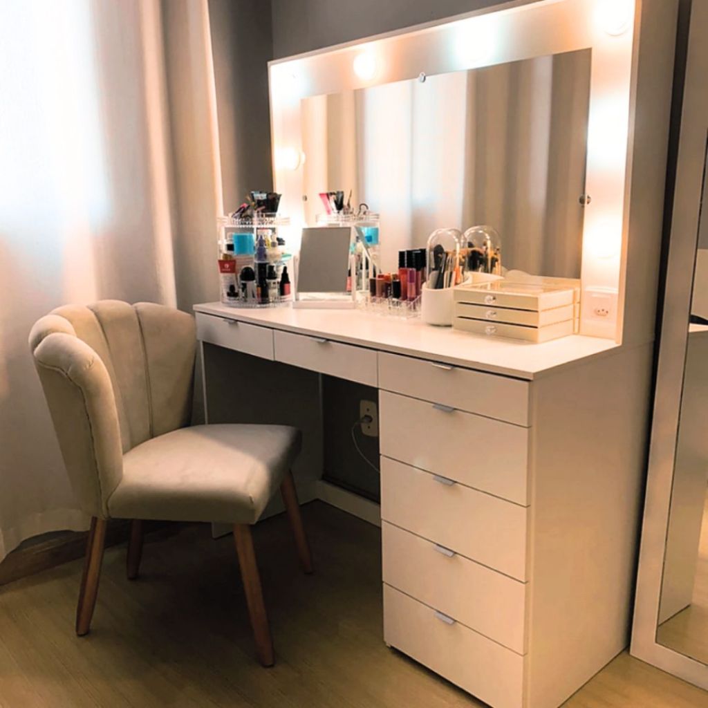 Cadeira Pétala Veludo Poltrona Flor Decorativa Luxo Sala de Estar, Salão, Quarto, Estética, Pés Palito, Decoração