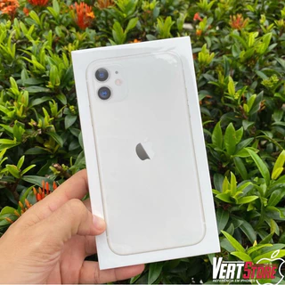 iPhone 11 64gb Lacrado 1 ano de garantia apple em Oferta na Shopee