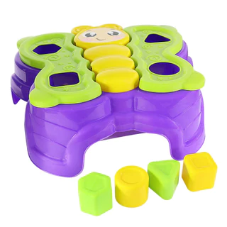 Brinquedo Mesinha Didática Borboleta Anabelha Infantil Asa Abre Fecha Peças Geométricas Educativo p/ Bebes Dia das Crianças Creche
