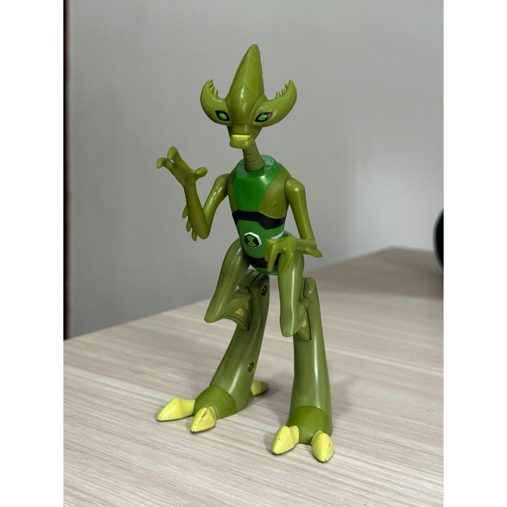 Boneco Crashhopper Dna Alien Heroes Ben 10 Omniverse Bandai