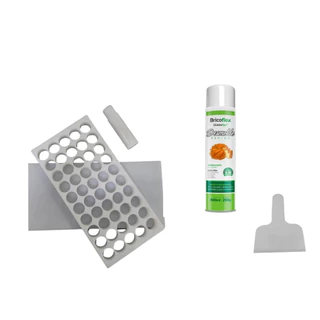 Placa Porcionadora de Doces Brigadeiro Beijinho 13g 45 Furos + Espátula + Desmoldante