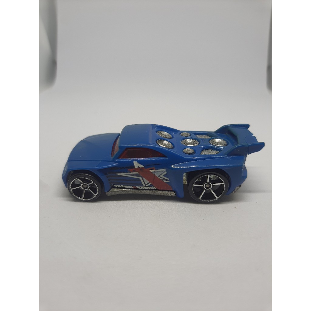 Bassline - Hot Wheels - Acceleracers - *Detalhe no aerofólio*