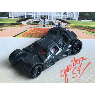 HOT WHEELS CUSTOM THE DARK KNIGHT BATMOBILE (TUMBLER) 2016 BATMAN TRACK STARS GARIBA58