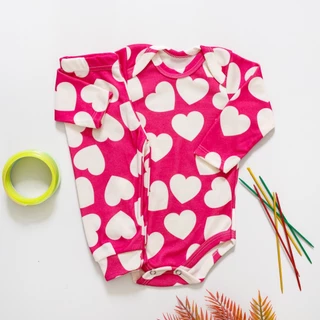 Conjunto Bebê Suedine Antialérgico Pagão Body e Calça Longo Coração em Oferta na Shopee