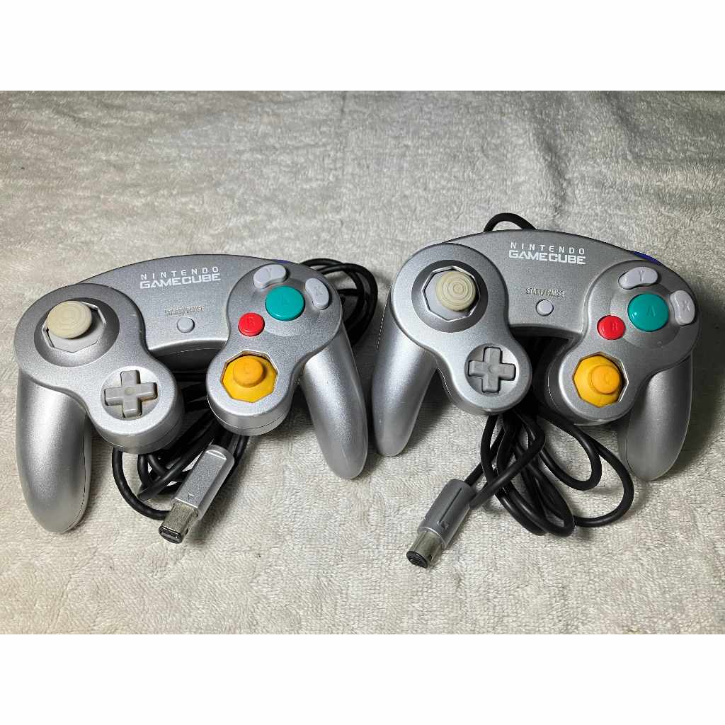 Nintendo GameCube platinum with 6 Controllers hot