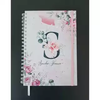 Caderno A5 Floral personalizado com inicial e nome