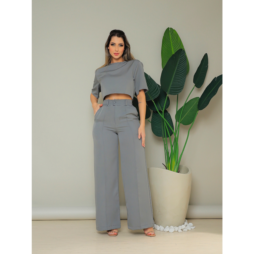 conjunto de blusa cropped com calça pantalona de alfaiataria C606