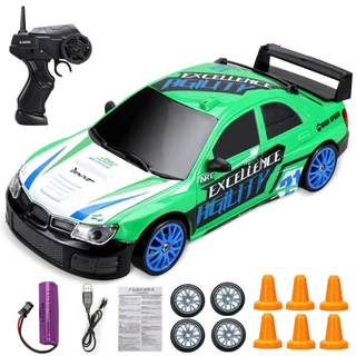 Carrinho de controle remoto recarregável Nissan GTR Drift tração nas quatro rodas