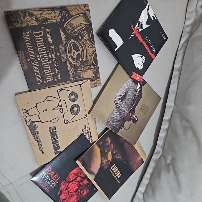 coleção discos Emicida e Rael