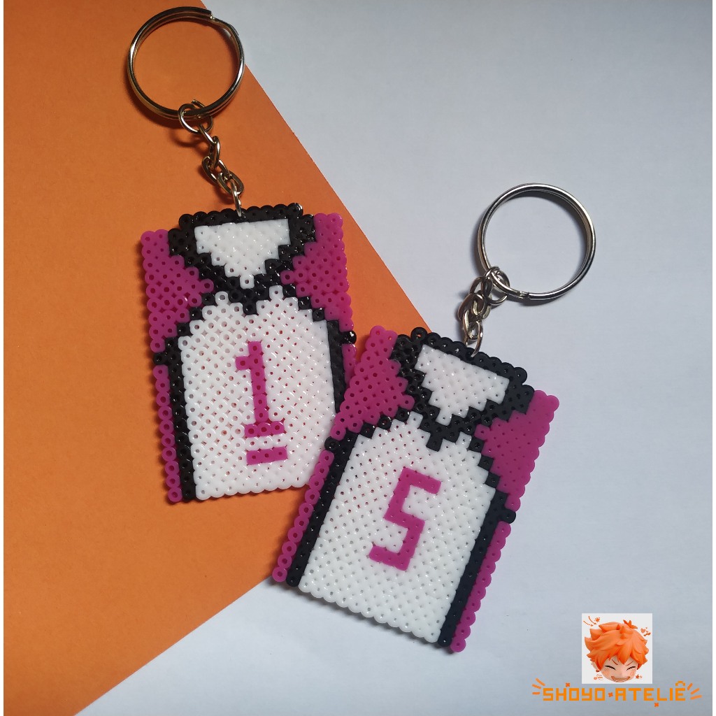 chaveiro-haikyuu-shiratorizawa-uniforme-pixel-art-hama-perler-beads